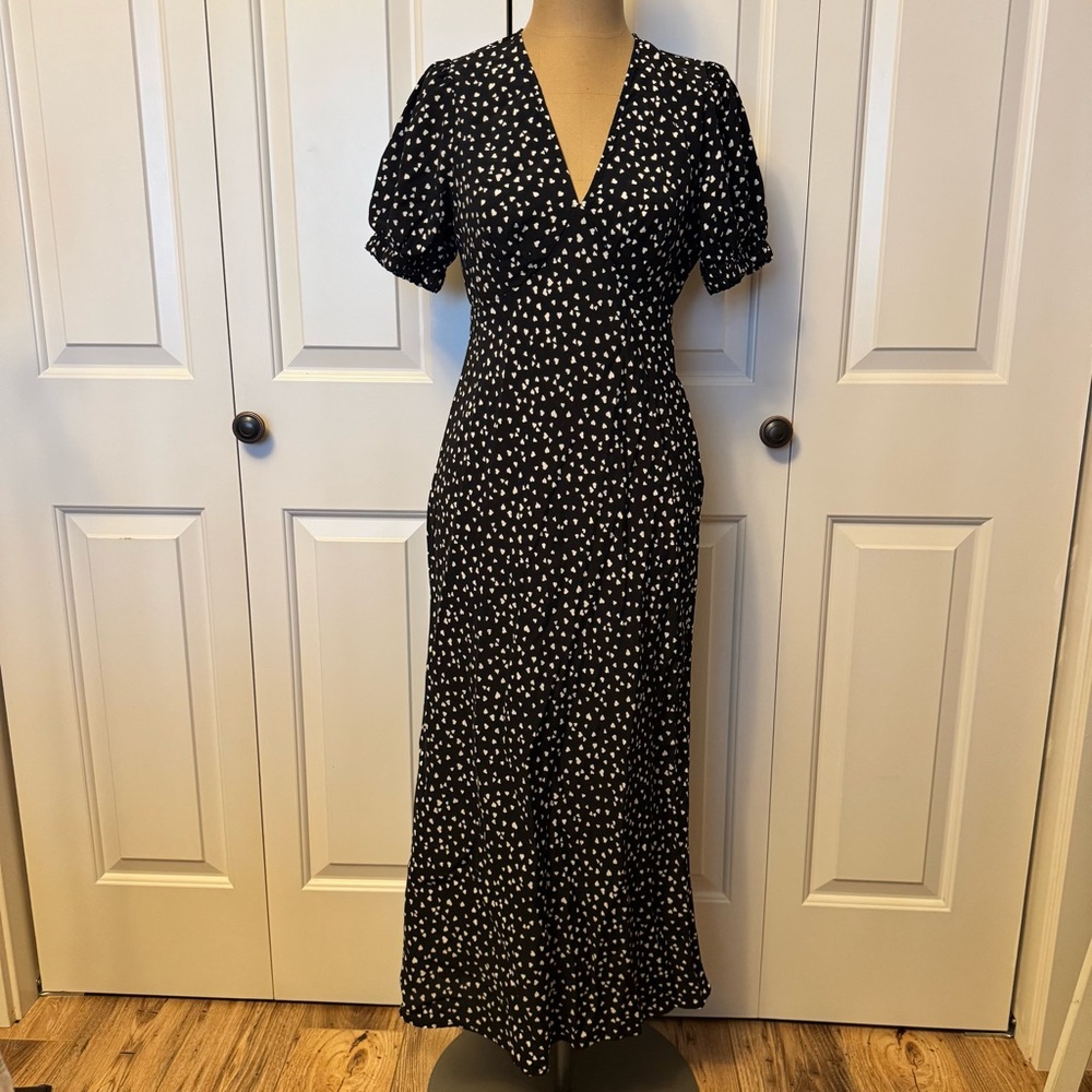 A New Day Size xs Black White Geometric Short Sleeve V-Neck Dress